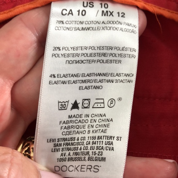 Dockers Bermuda Shorts - size 10 - Picture 3 of 4